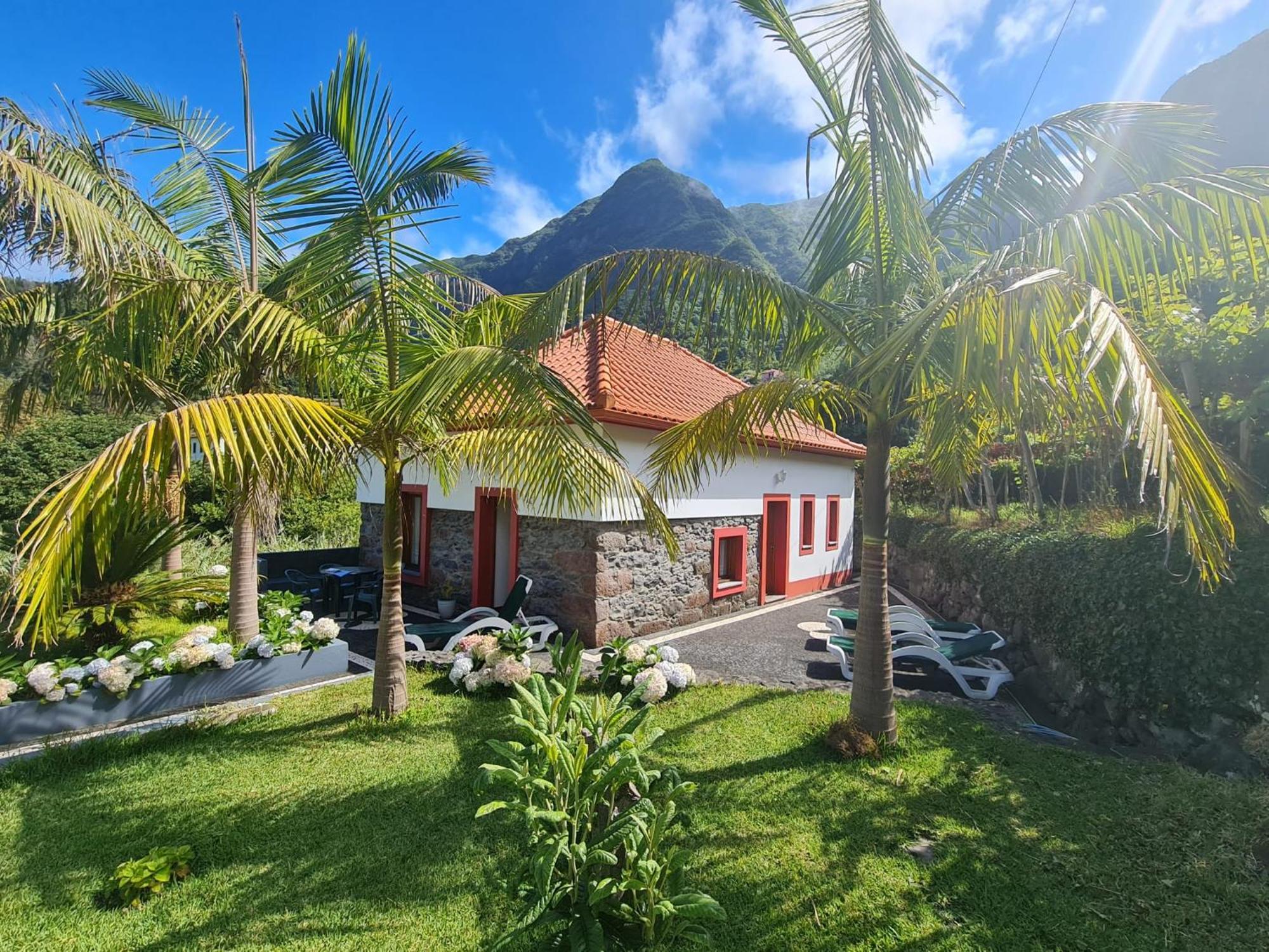 Casa Da Ribeira Holiday home *